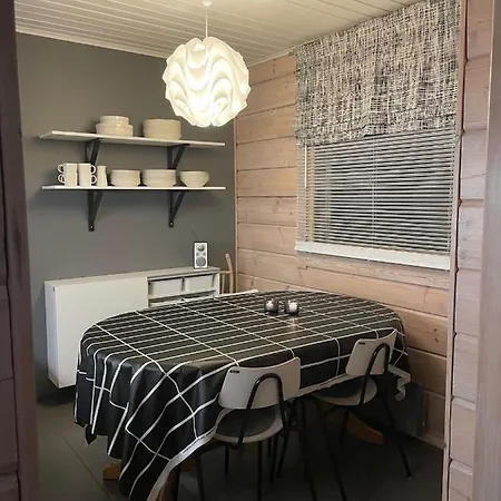 شاليه Vuosselin Kuura كوسامْوُ