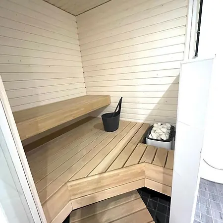 Vuosselin Kuura Chalet *